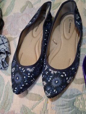 Time & Tru Shoes